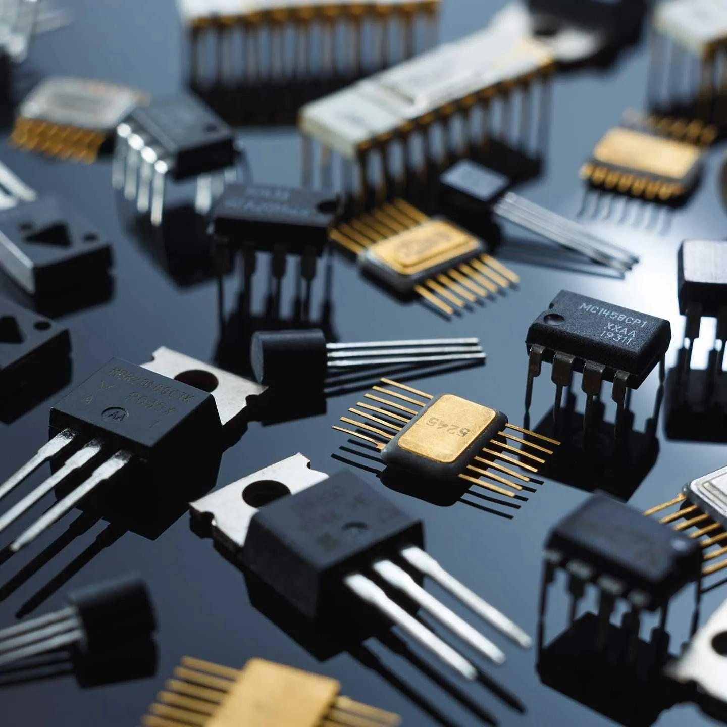 Elektronik Tasarımda Sürdürülebilir Başarı: Orijinal Komponent Seçimi ve Chiptek Elektronik Güvencesi